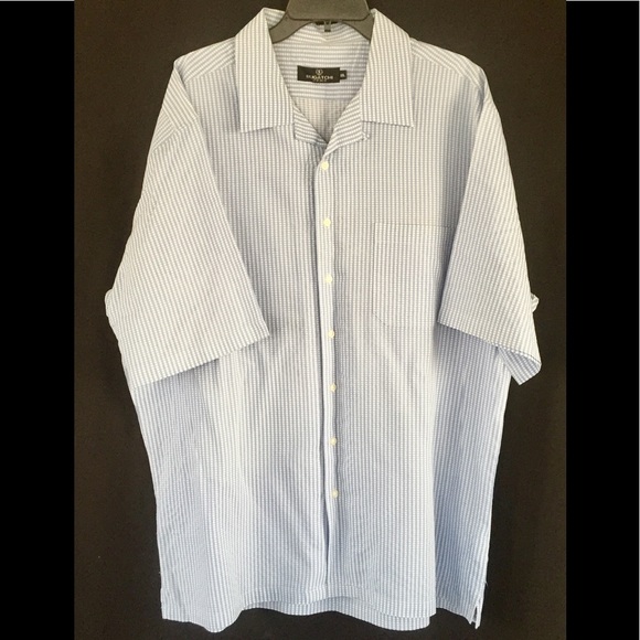 Bugatchi Uomo Short Sleeve Button Down. - Picture 2 of 5